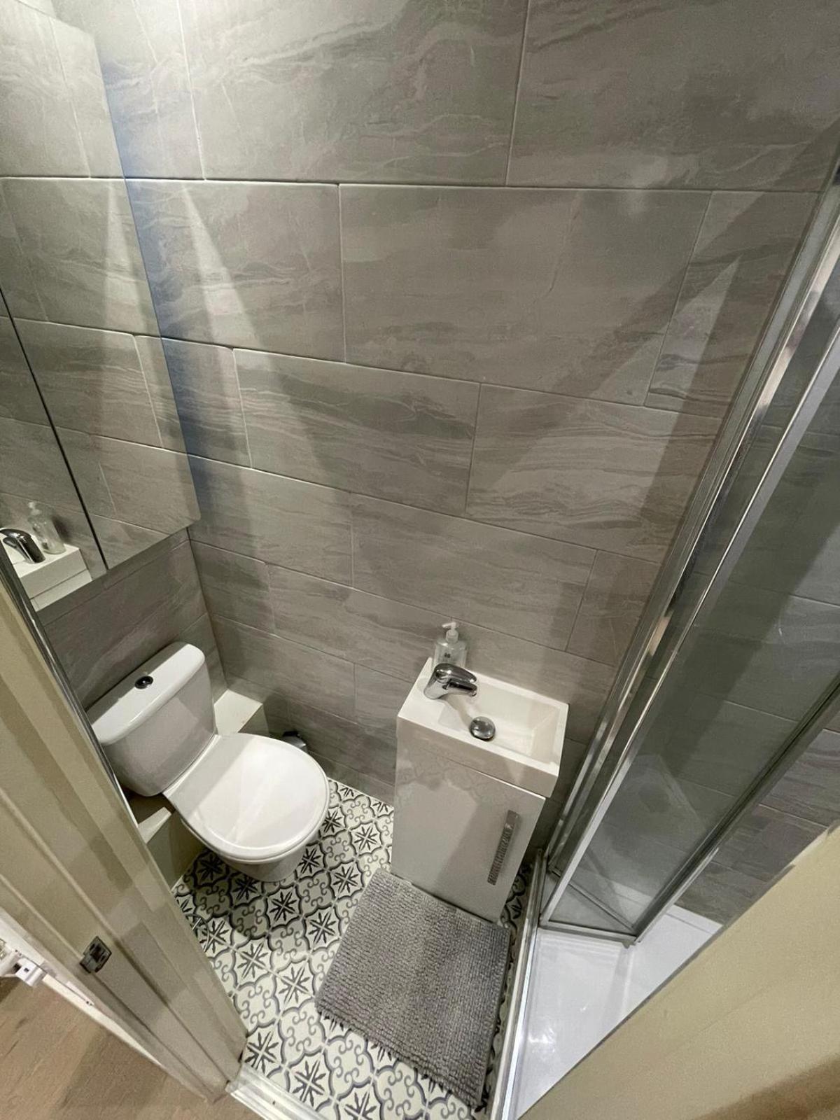 Cozy En-Suite Near Stratford London Exterior photo