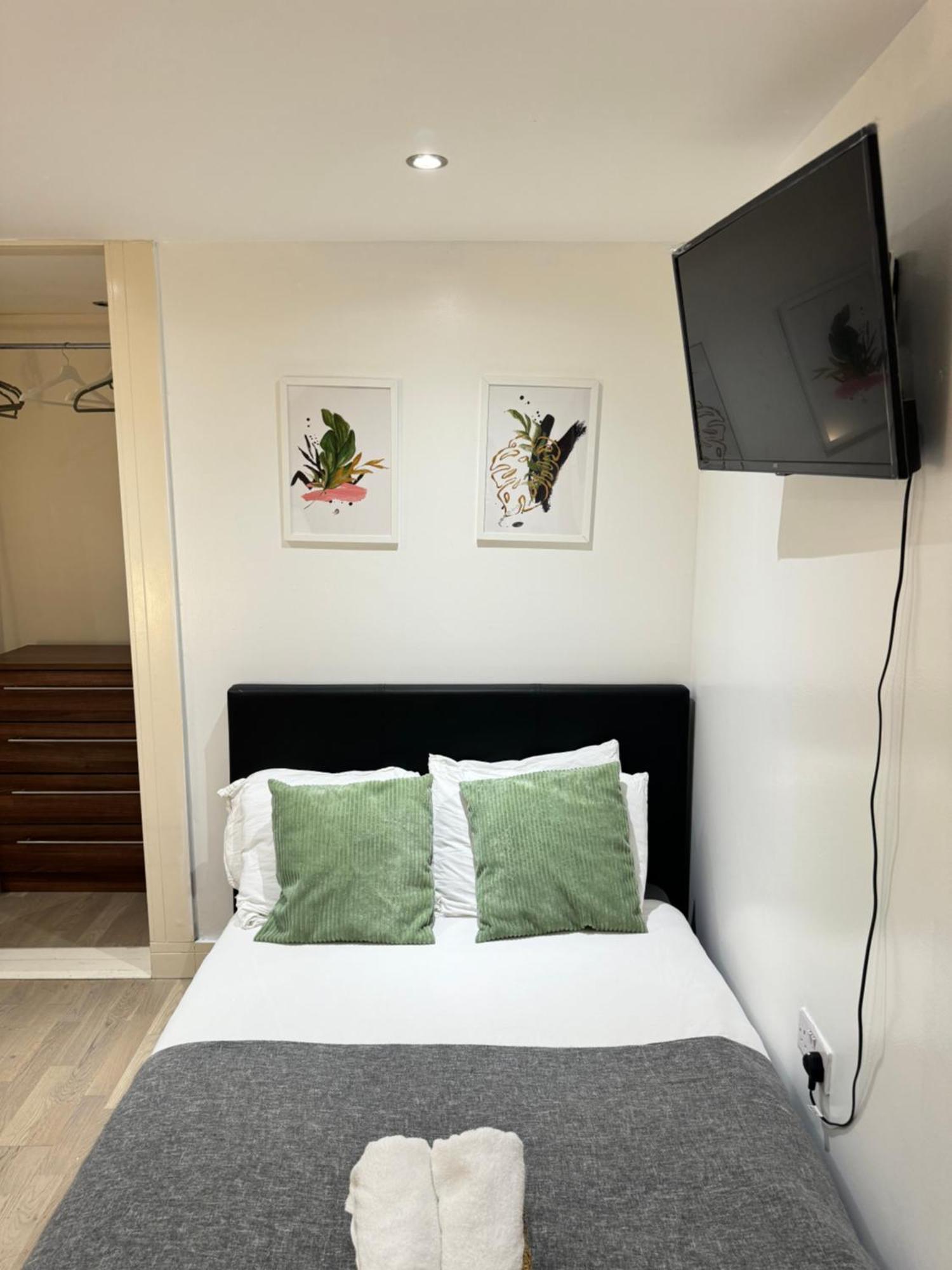 Cozy En-Suite Near Stratford London Exterior photo
