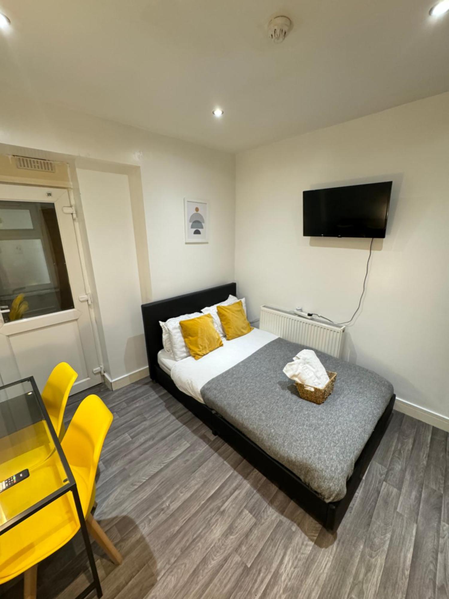 Cozy En-Suite Near Stratford London Exterior photo