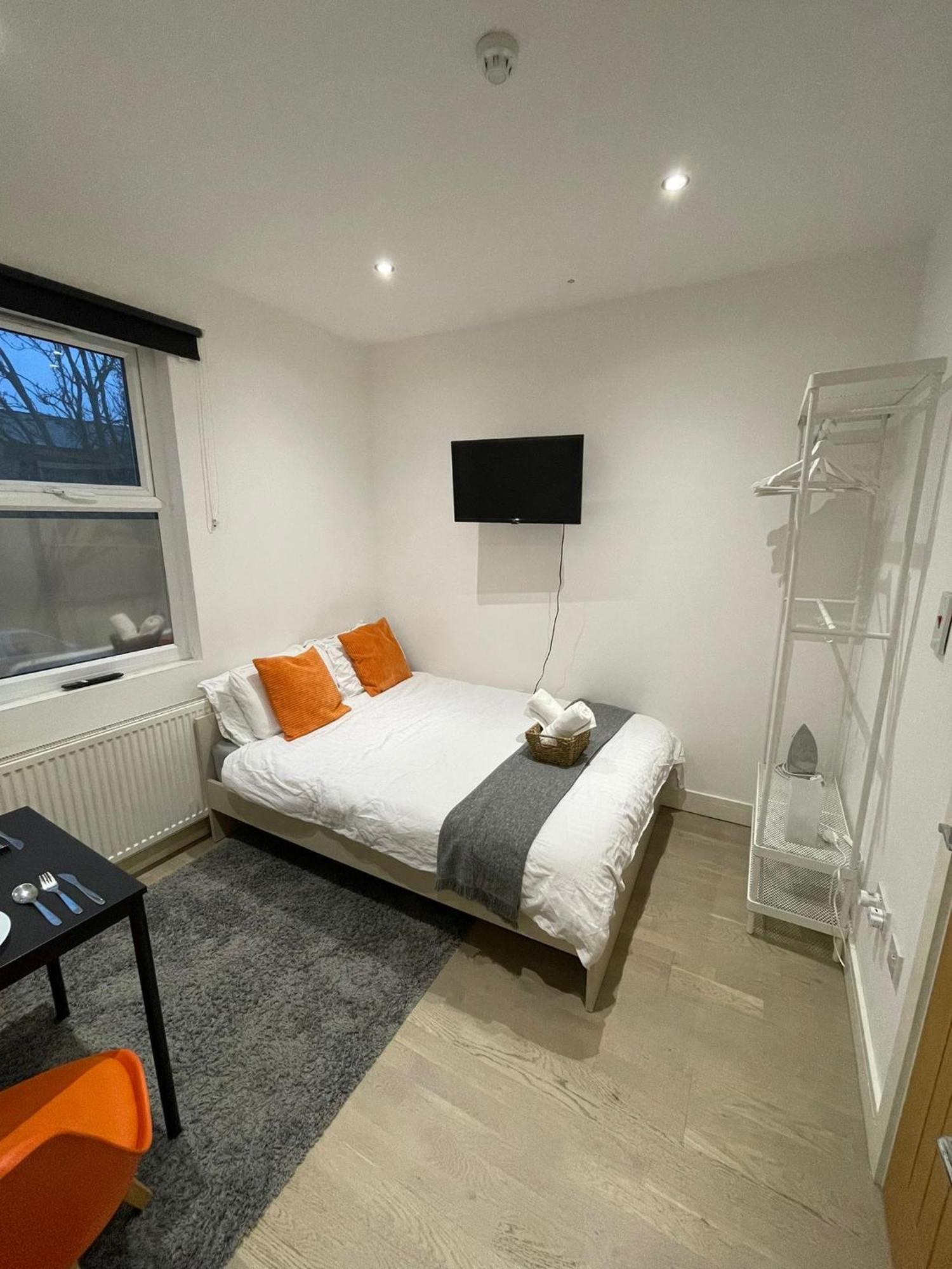 Cozy En-Suite Near Stratford London Exterior photo